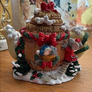 Mouse House Teapot Candle Holder w/ Lid Festive Winter Theme